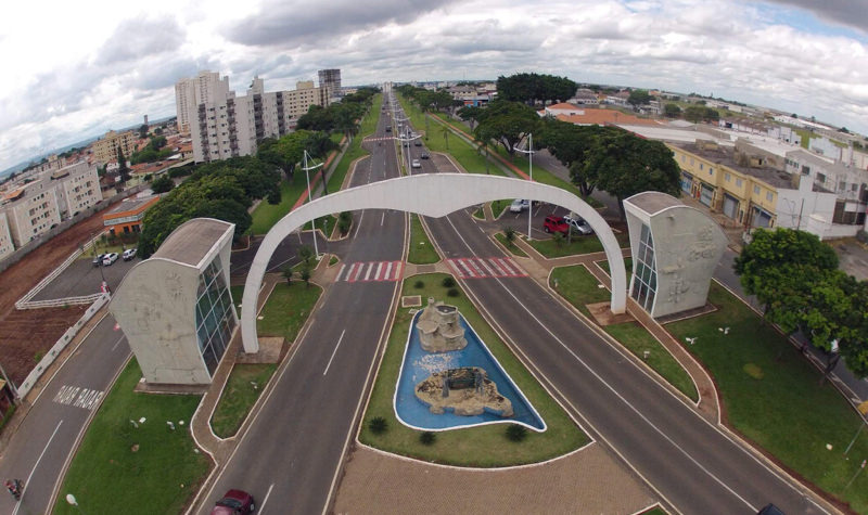 Descubra como o comércio eletrônico está dominando o mercado brasileiro! Em Abaetetuba, Pará, o WebCatálogo é a ferramenta ideal para quem busca praticidade, conforto e segurança na hora de abrir sua loja virtual.