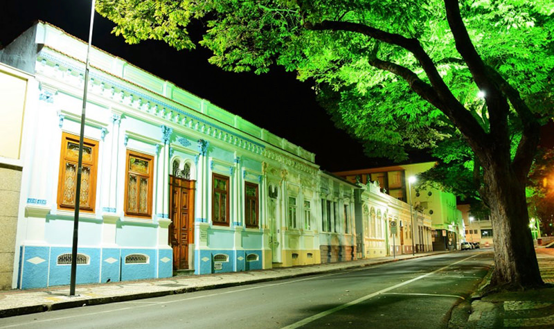 Descubra como o comércio eletrônico está dominando o mercado brasileiro! Em Abaetetuba, Pará, o WebCatálogo é a ferramenta ideal para quem busca praticidade, conforto e segurança na hora de abrir sua loja virtual.