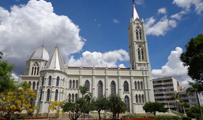 Descubra como o comércio eletrônico está dominando o mercado brasileiro! Em Abaetetuba, Pará, o WebCatálogo é a ferramenta ideal para quem busca praticidade, conforto e segurança na hora de abrir sua loja virtual.