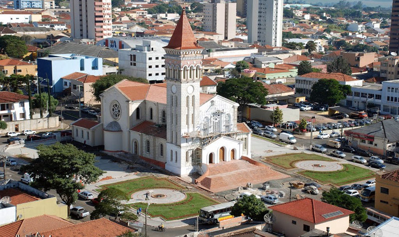 Descubra como o comércio eletrônico está dominando o mercado brasileiro! Em Abaetetuba, Pará, o WebCatálogo é a ferramenta ideal para quem busca praticidade, conforto e segurança na hora de abrir sua loja virtual.