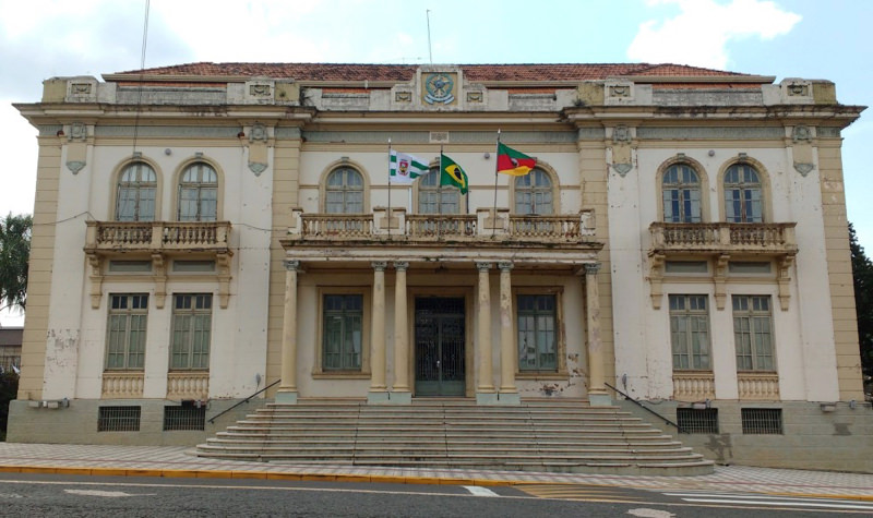 Descubra como o comércio eletrônico está dominando o mercado brasileiro! Em Abaetetuba, Pará, o WebCatálogo é a ferramenta ideal para quem busca praticidade, conforto e segurança na hora de abrir sua loja virtual.