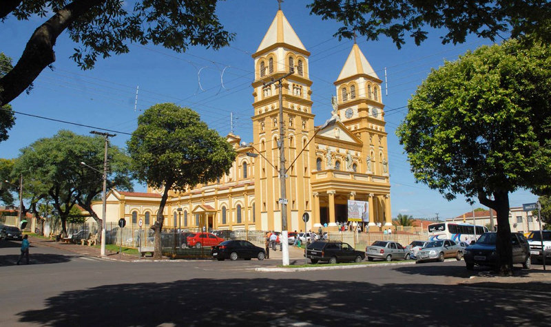 Descubra como o comércio eletrônico está dominando o mercado brasileiro! Em Abaetetuba, Pará, o WebCatálogo é a ferramenta ideal para quem busca praticidade, conforto e segurança na hora de abrir sua loja virtual.