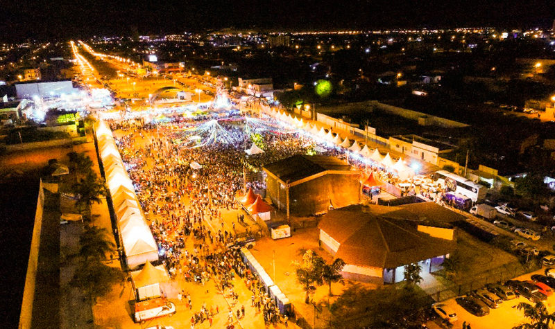 Descubra como o comércio eletrônico está dominando o mercado brasileiro! Em Abaetetuba, Pará, o WebCatálogo é a ferramenta ideal para quem busca praticidade, conforto e segurança na hora de abrir sua loja virtual.