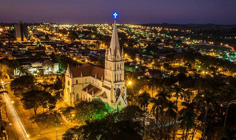 Descubra como o comércio eletrônico está dominando o mercado brasileiro! Em Abaetetuba, Pará, o WebCatálogo é a ferramenta ideal para quem busca praticidade, conforto e segurança na hora de abrir sua loja virtual.